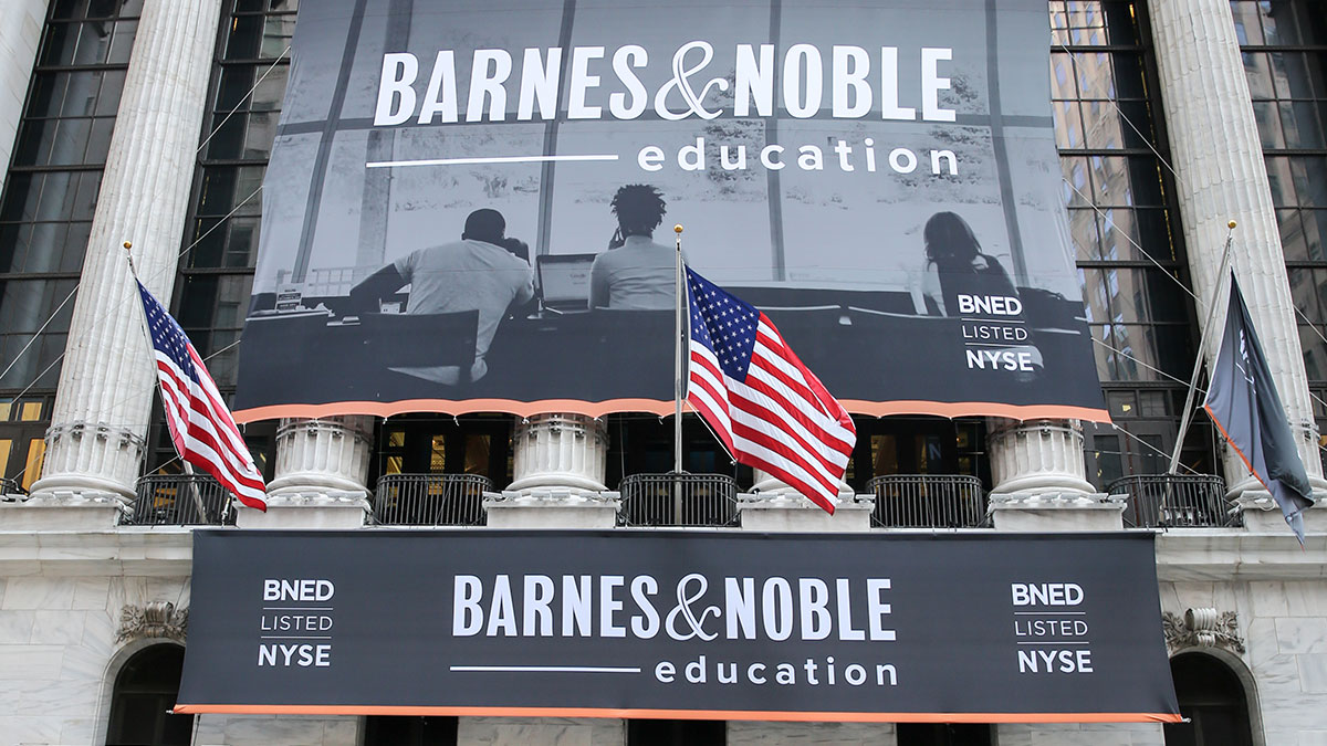Barnes Noble College Padilla
